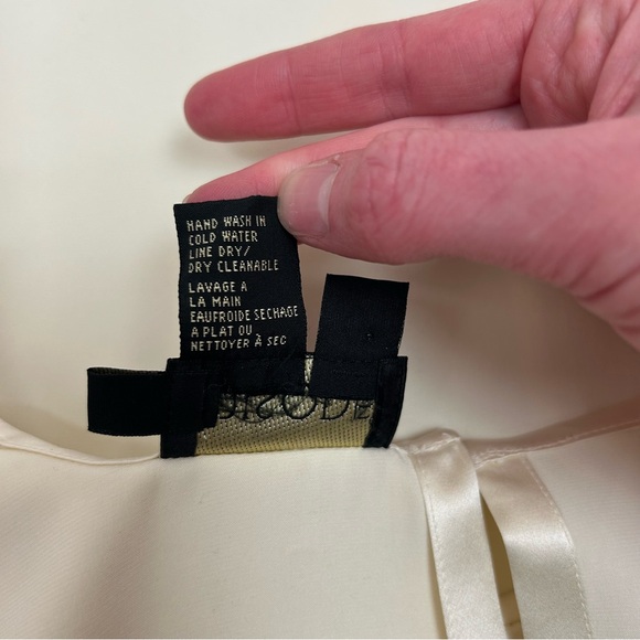 EPISODE Silk Cream Colored Long sleeve Blouse - Picture 9 of 9